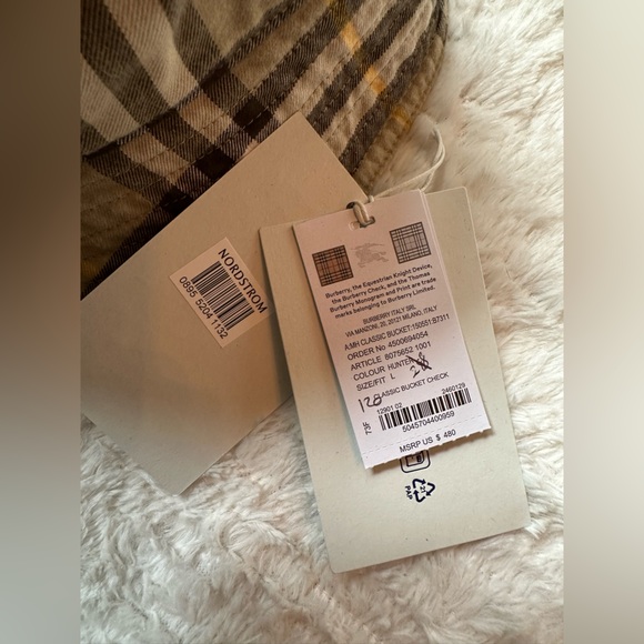 Burberry Archive Check Cotton Bucket Hat - Picture 3 of 6